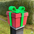 Weihnachtsgeschenk mit Schleife - Fencies